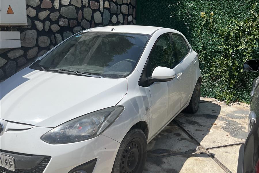 مزدا 2 هاچ بک 1390